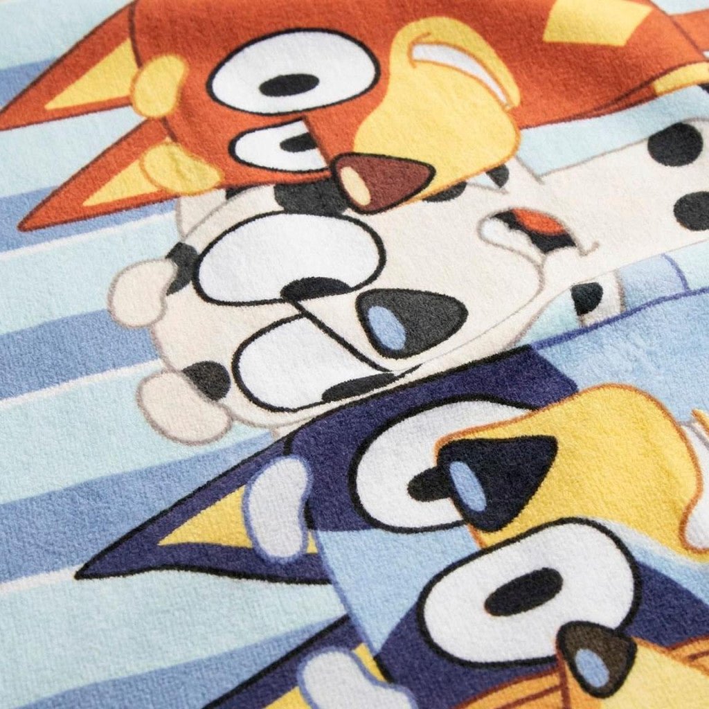Bluey Happy Moments , ( ) Badetuch für Kinder aus Polyester – 70 × 140 cm