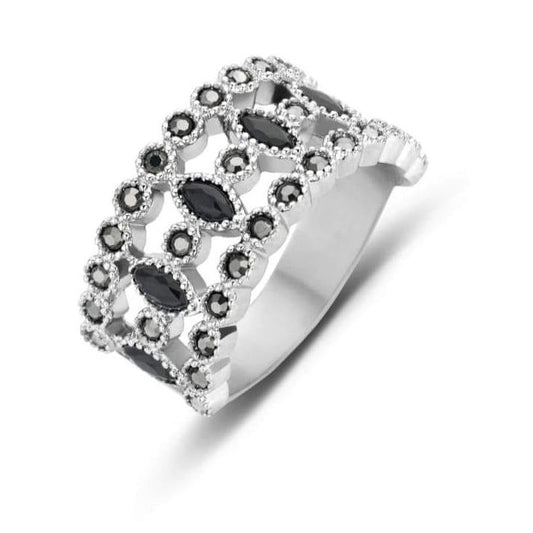 Victoria Silberfarbener Ring mit schwarzem Stein
